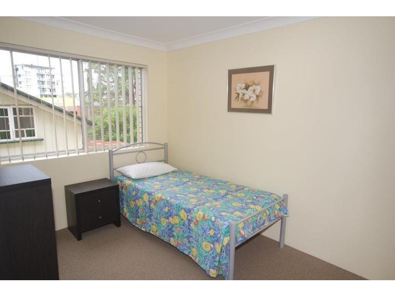 1/16 Grantson, Windsor QLD 4030
