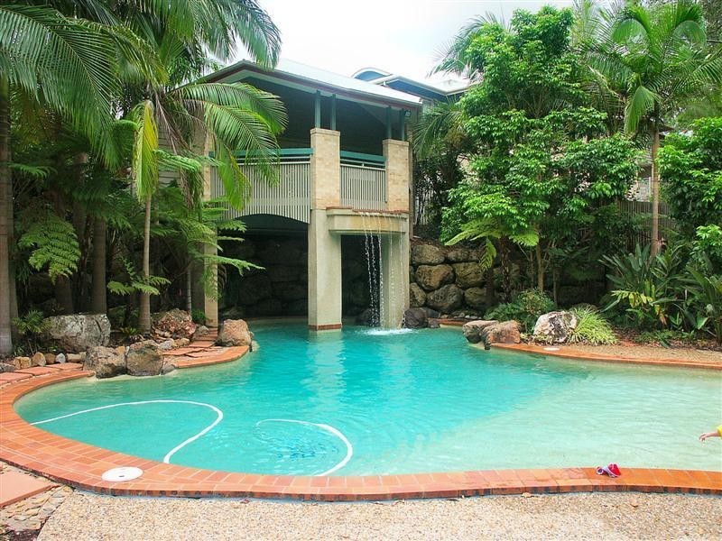 57/360 Simpsons Road, Bardon QLD 4065