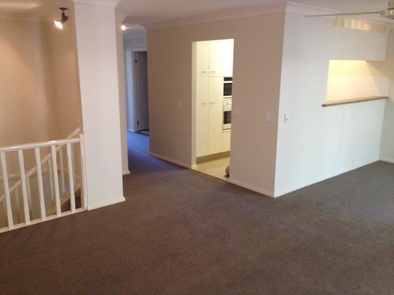 57/360 Simpsons Road, Bardon QLD 4065