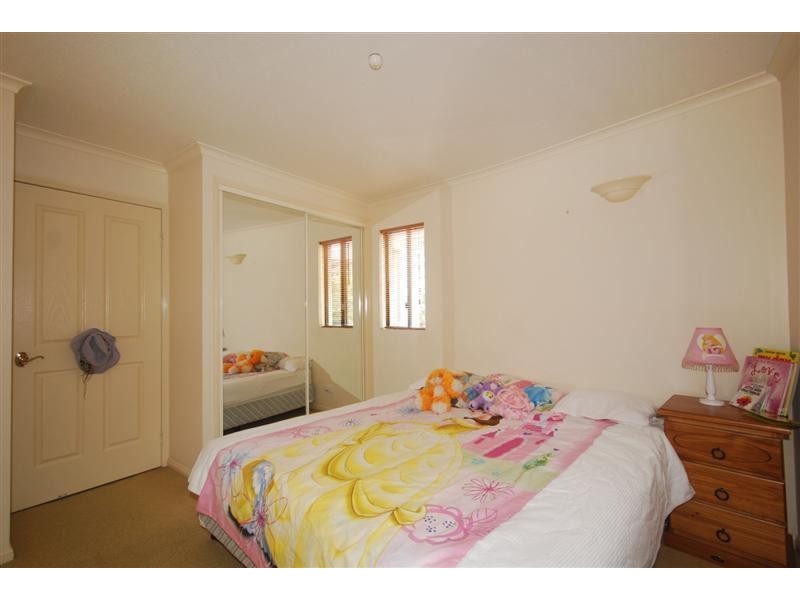 523 Coronation Drive, Toowong QLD 4066