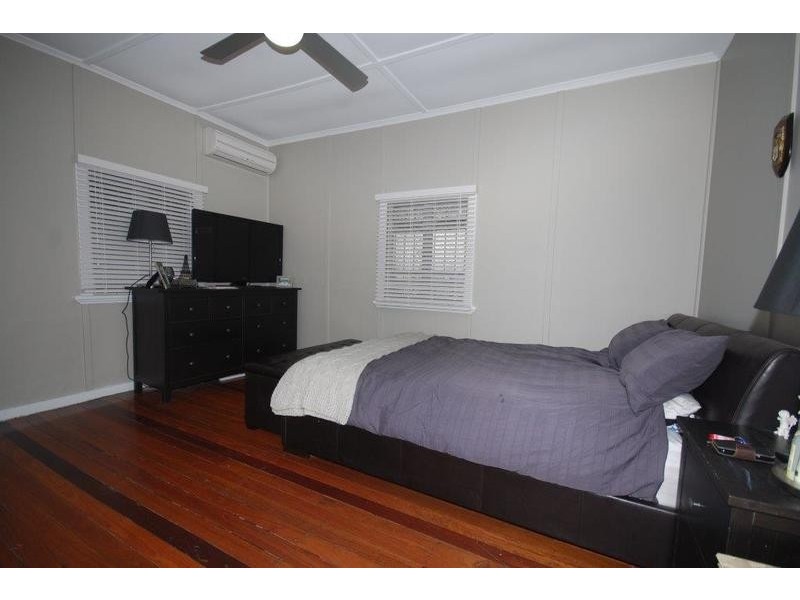 355 South Pine Rd, Enoggera QLD 4051