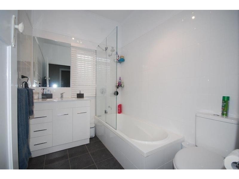 355 South Pine Rd, Enoggera QLD 4051