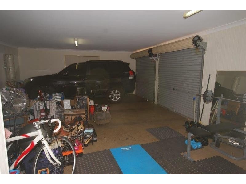 20 Oxford Crescent, Bridgeman Downs QLD 4035