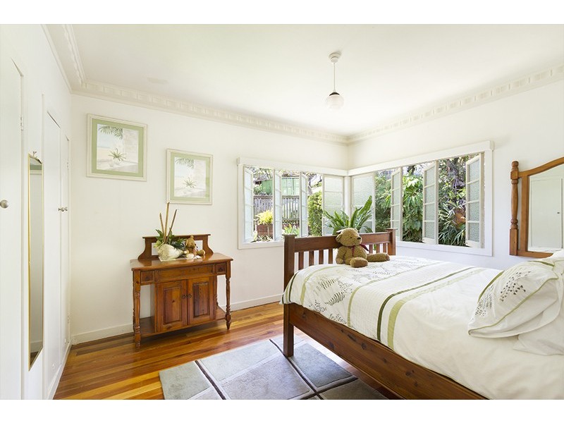 10 Terang Street, Newmarket QLD 4051