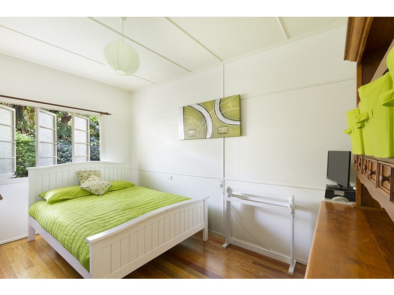 10 Terang Street, Newmarket QLD 4051