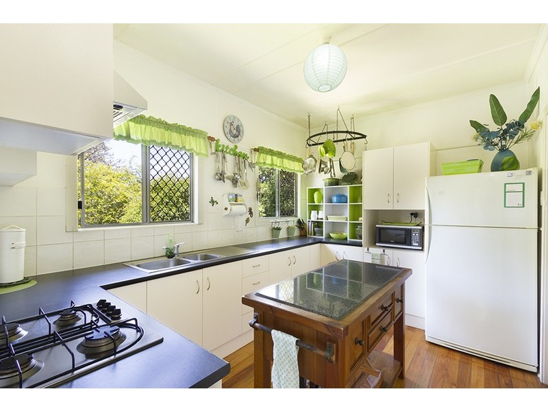 10 Terang Street, Newmarket QLD 4051