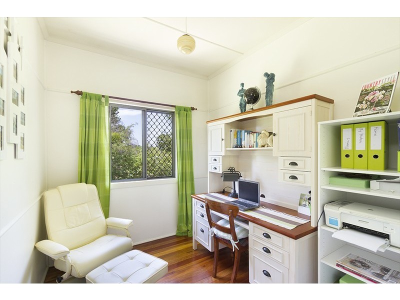 10 Terang Street, Newmarket QLD 4051