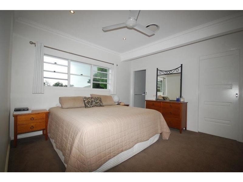 4 Tweed Street, Ashgrove QLD 4060