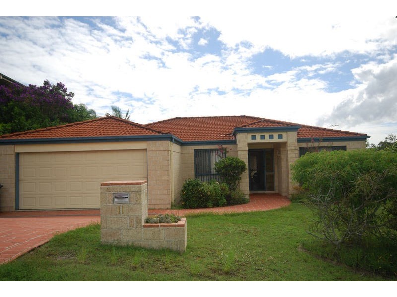 11 Edinburgh Close, Upper Kedron QLD 4055