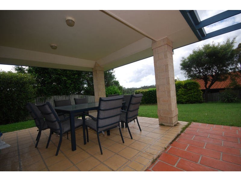 11 Edinburgh Close, Upper Kedron QLD 4055