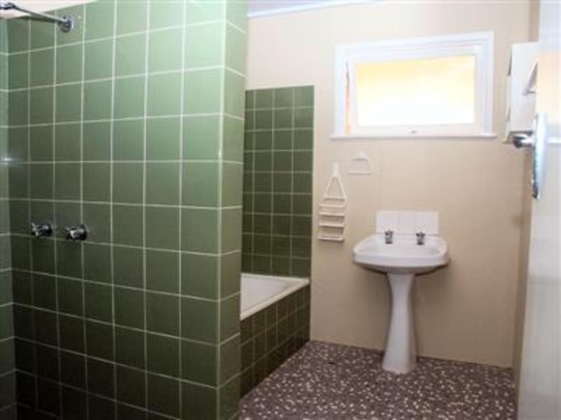 14 Glenella Street, The Gap QLD 4061