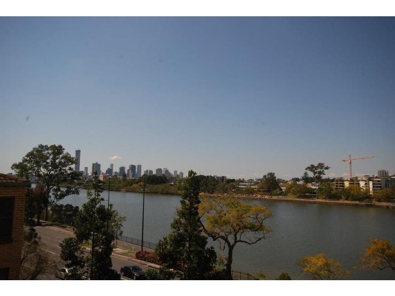 8/523 Coronation Drive, Toowong QLD 4066