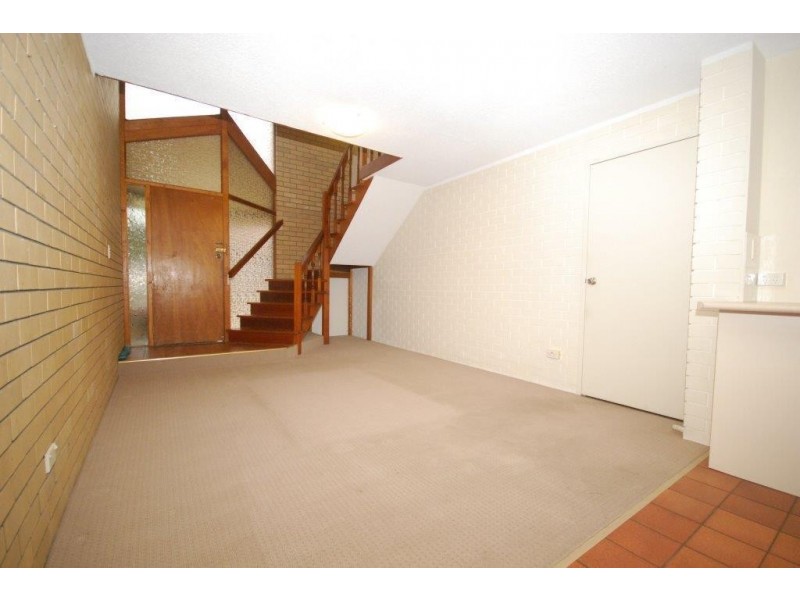 5/156 Clarence Rd, Indooroopilly QLD 4068