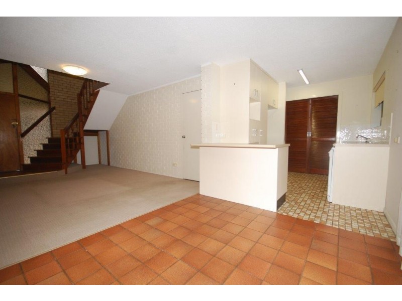 5/156 Clarence Rd, Indooroopilly QLD 4068