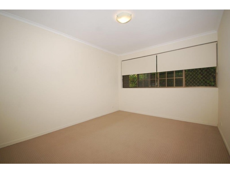 5/156 Clarence Rd, Indooroopilly QLD 4068