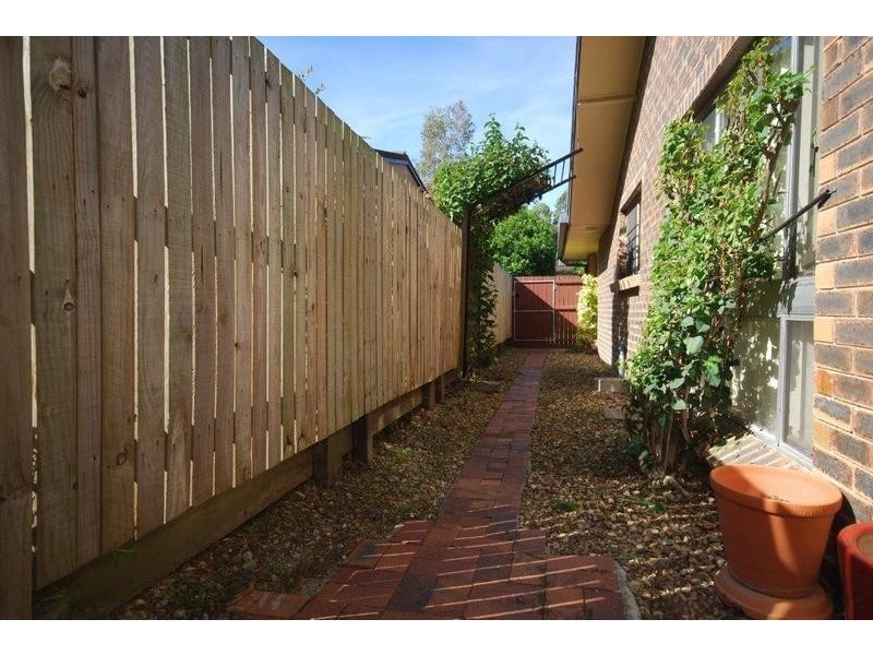 32 Virae Street, The Gap QLD 4061