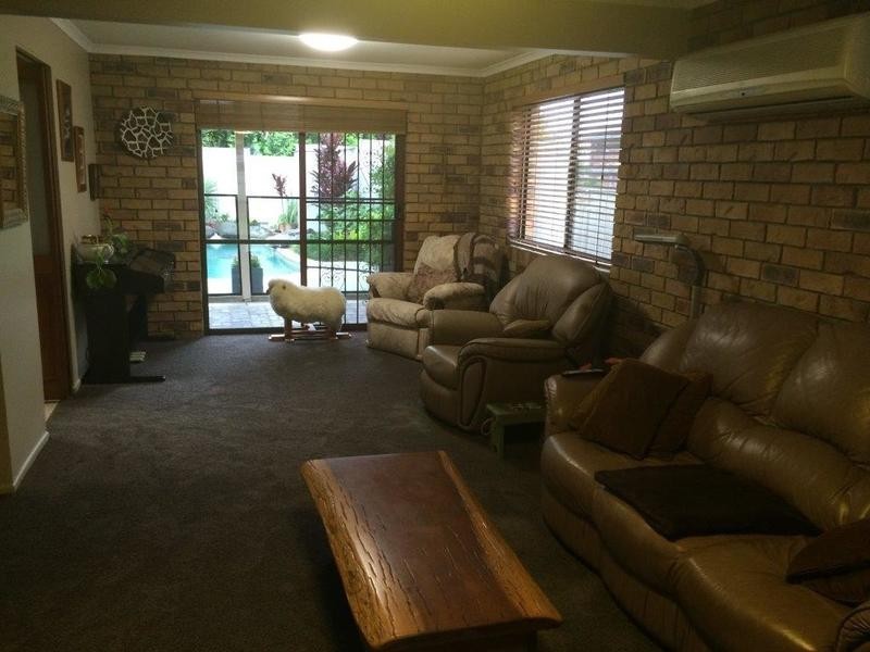 19 Whitecastle Street, Carindale QLD 4152