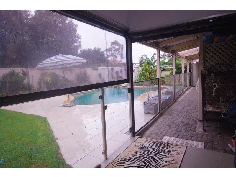 19 Whitecastle Street, Carindale QLD 4152