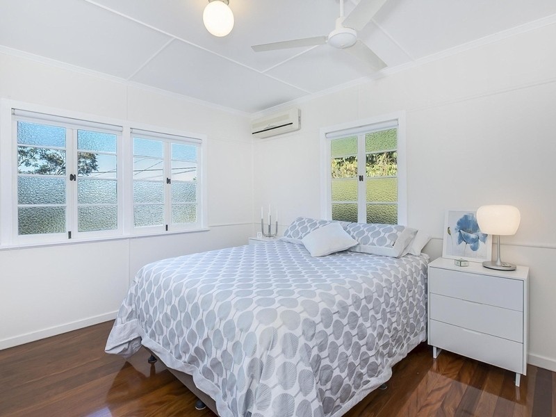 64 Gatton Street, Mount Gravatt East QLD 4122