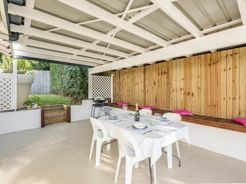 64 Gatton Street, Mount Gravatt East QLD 4122