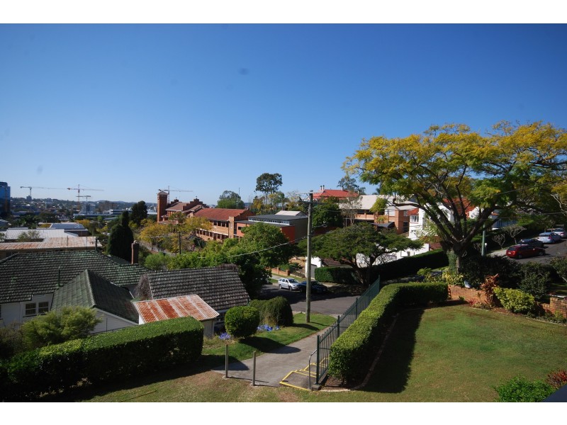 19/16 Dovercourt Road, Toowong QLD 4066