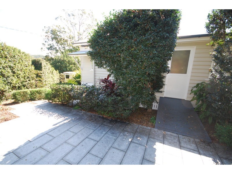 29 Glen Road, The Gap QLD 4061