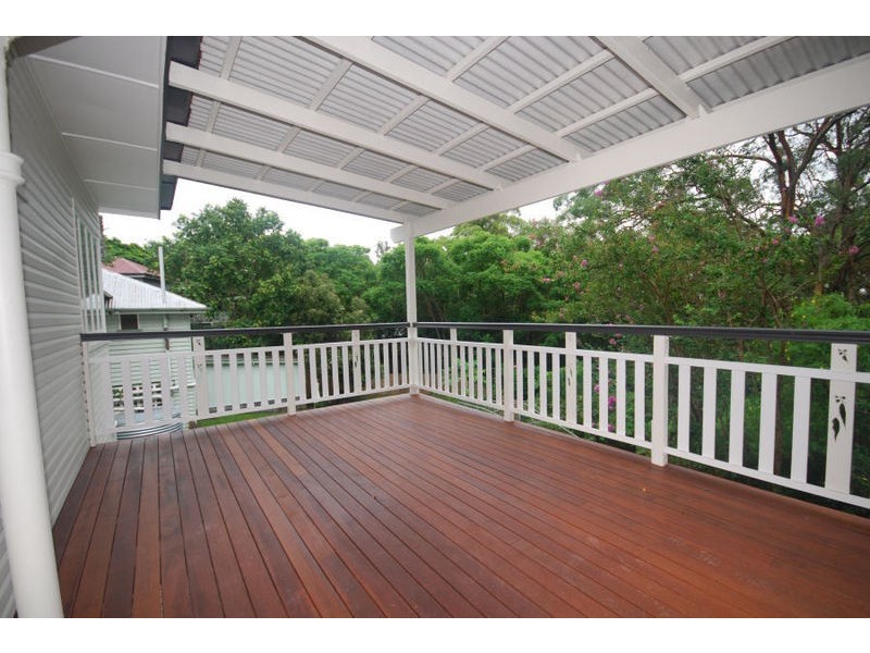 54 Stuartholme Road, Bardon QLD 4065