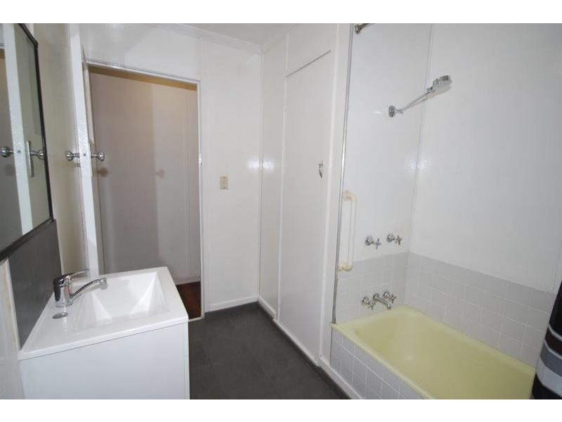 32 Sedgemoor Street, Stafford Heights QLD 4053