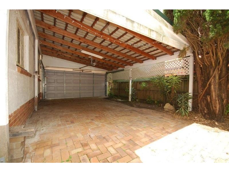 124 Frasers Road, Ashgrove QLD 4060