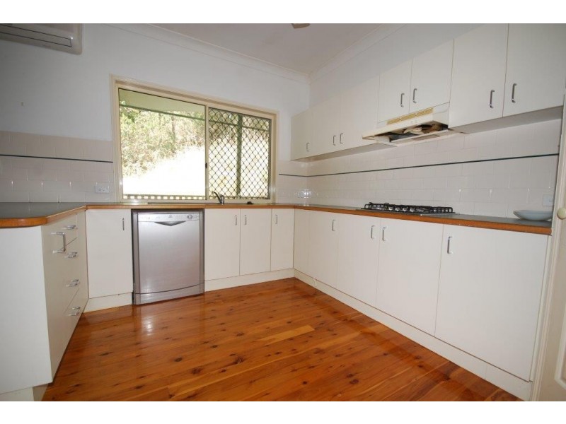 17 Wollundry Place, The Gap QLD 4061