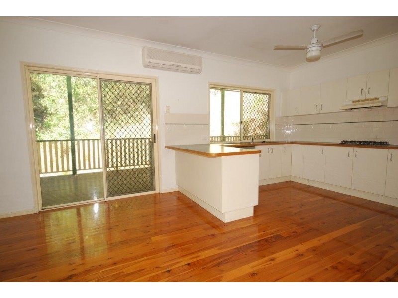 17 Wollundry Place, The Gap QLD 4061