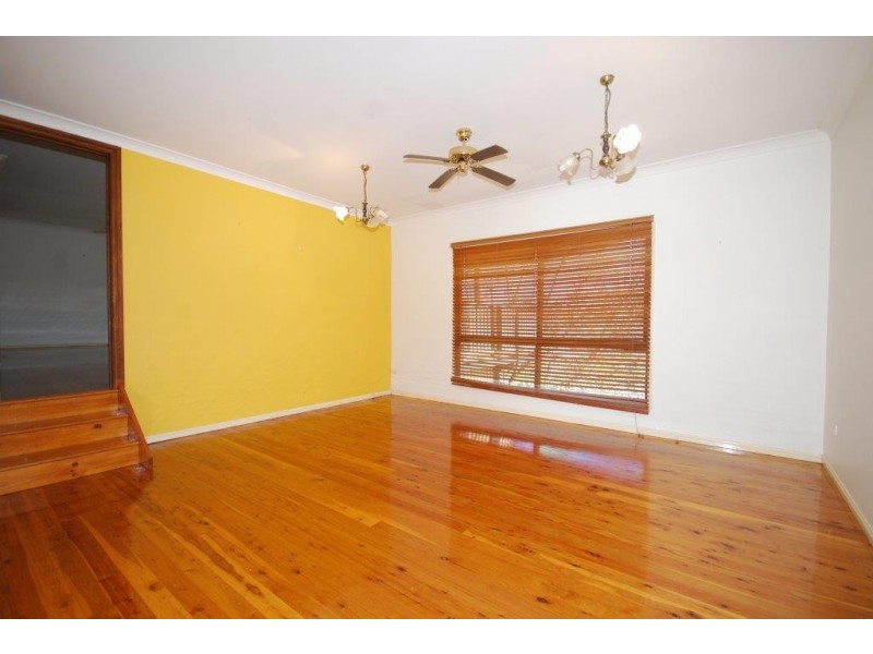 17 Wollundry Place, The Gap QLD 4061