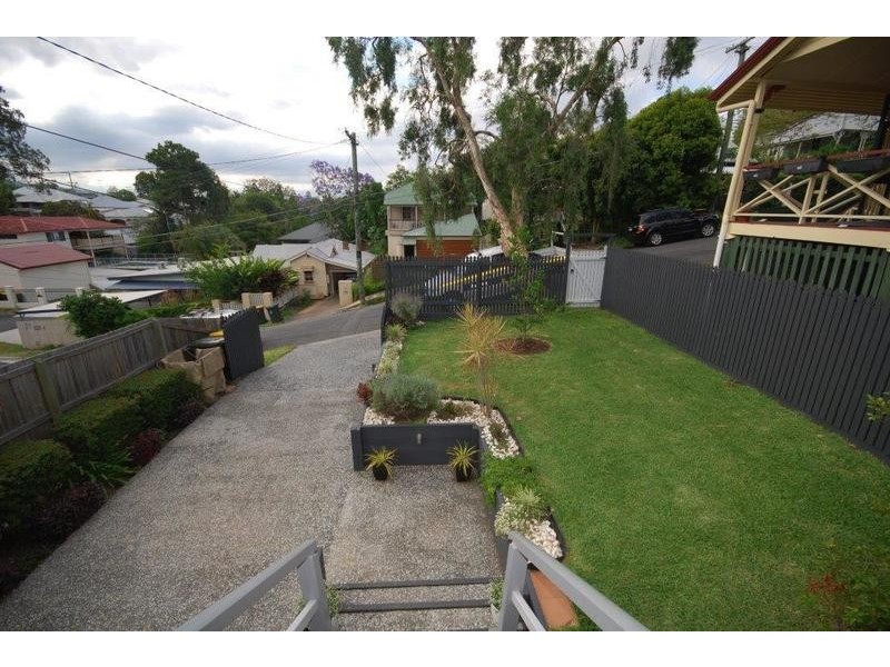 28 Thorn Street, Red Hill QLD 4059