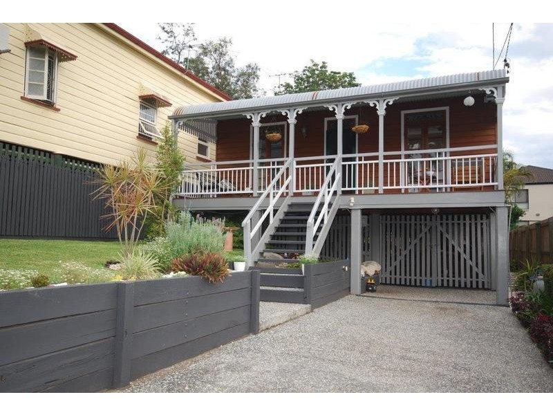 28 Thorn Street, Red Hill QLD 4059