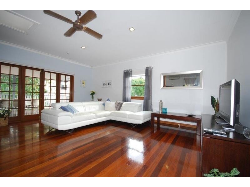 28 Thorn Street, Red Hill QLD 4059