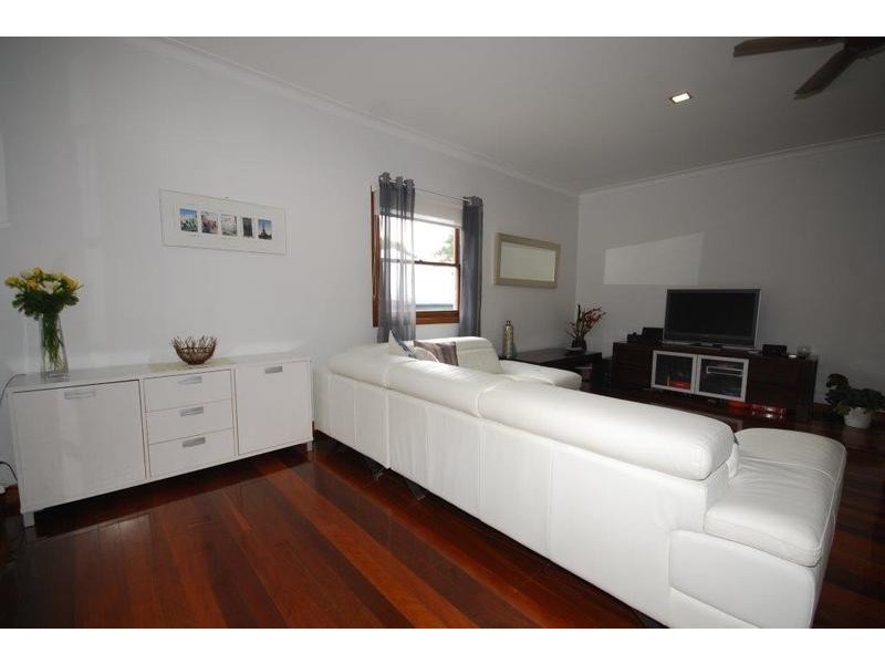 28 Thorn Street, Red Hill QLD 4059