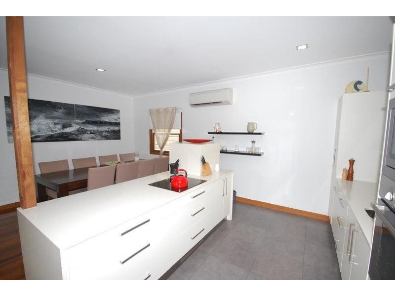 28 Thorn Street, Red Hill QLD 4059
