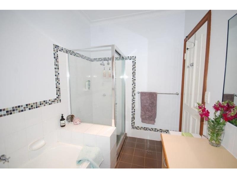28 Thorn Street, Red Hill QLD 4059