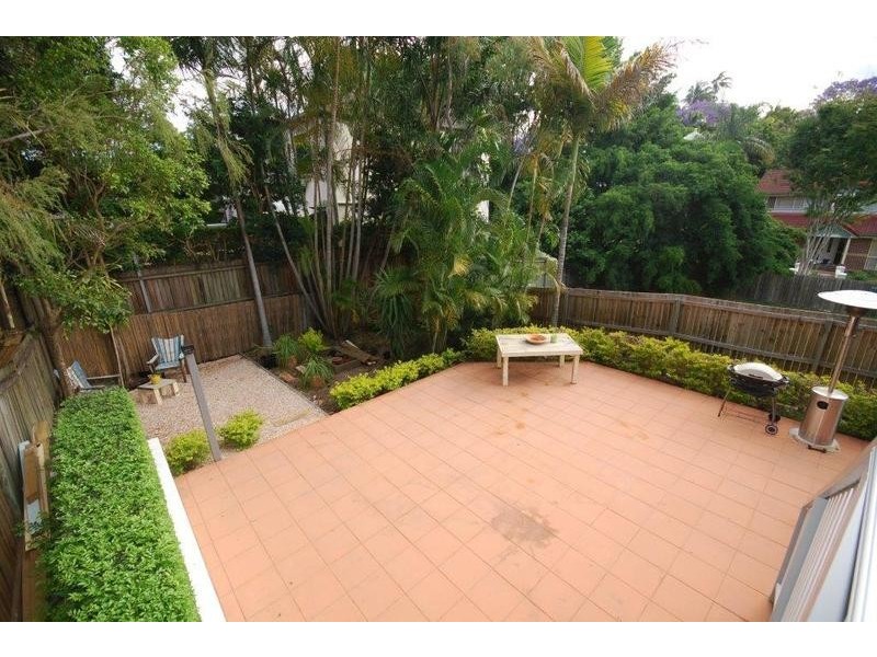 28 Thorn Street, Red Hill QLD 4059