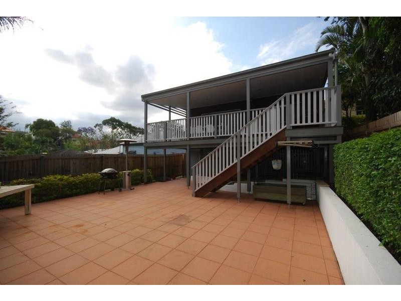 28 Thorn Street, Red Hill QLD 4059