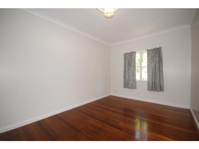 2/94 Royal Parade, Ashgrove QLD 4060
