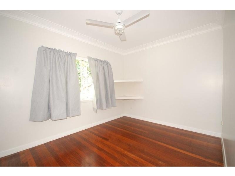 2/94 Royal Parade, Ashgrove QLD 4060