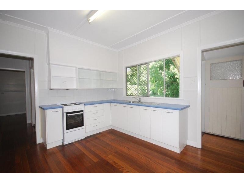 2/94 Royal Parade, Ashgrove QLD 4060