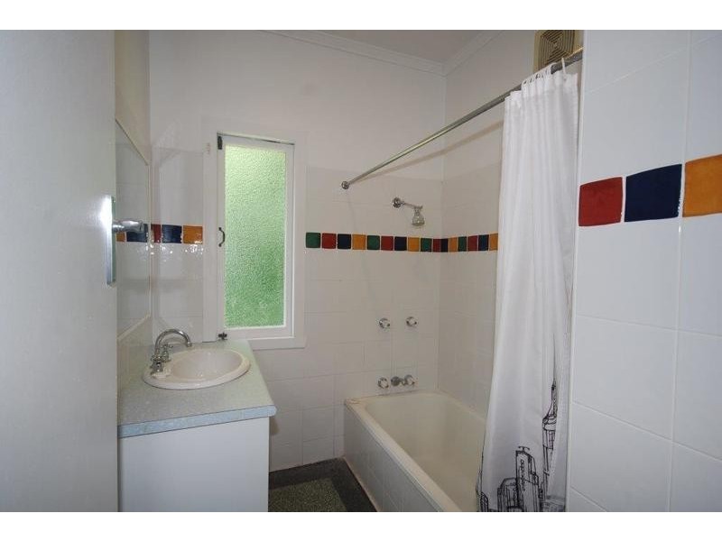 2/94 Royal Parade, Ashgrove QLD 4060