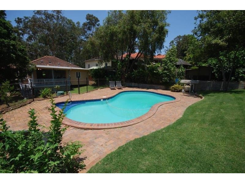 16 David Avenue, Bardon QLD 4065