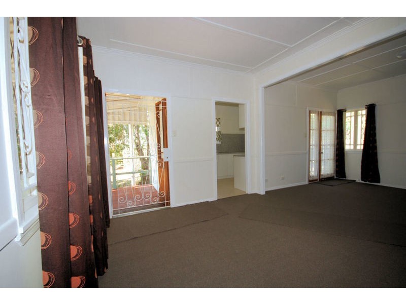 135 Frasers Road, Mitchelton QLD 4053