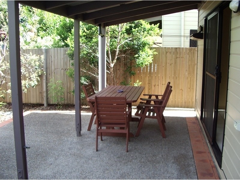 11  Paris Street,, West End QLD 4101