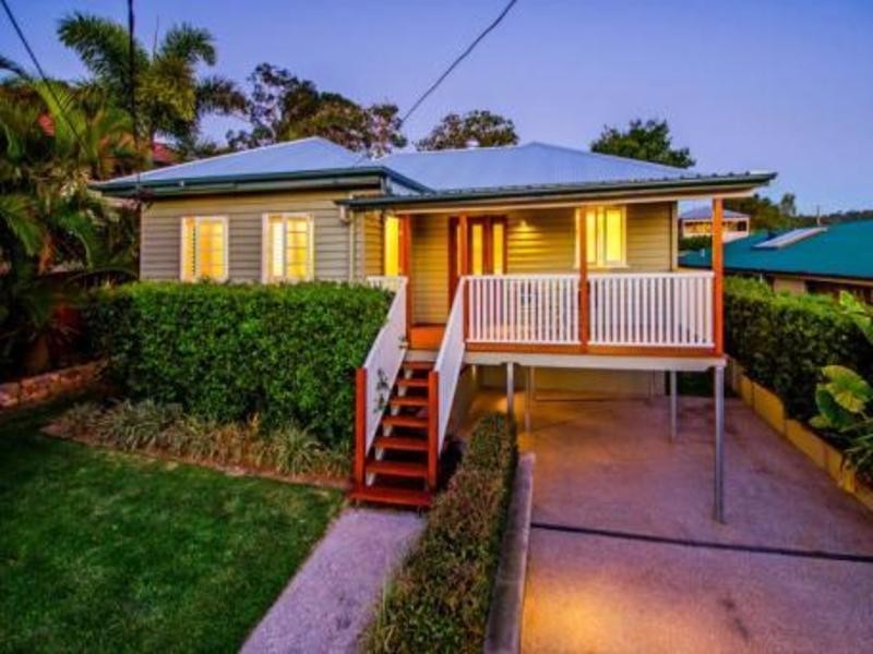 80 Imperial Ave, Cannon Hill QLD 4170