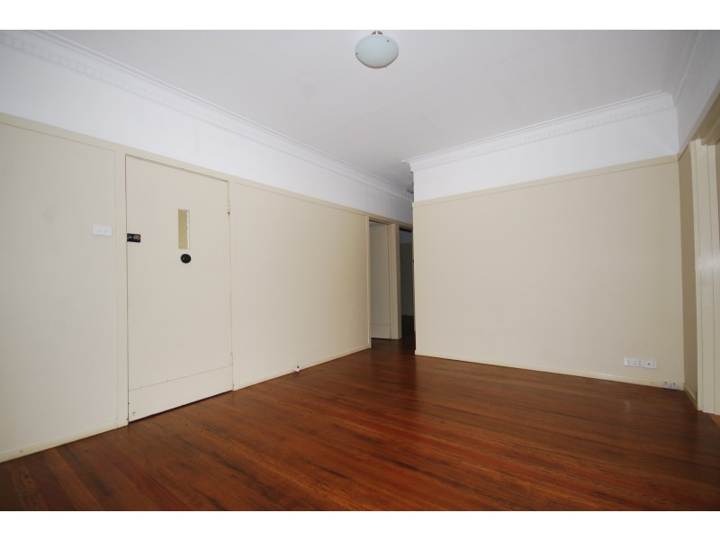 16 Young Street, Red Hill QLD 4059