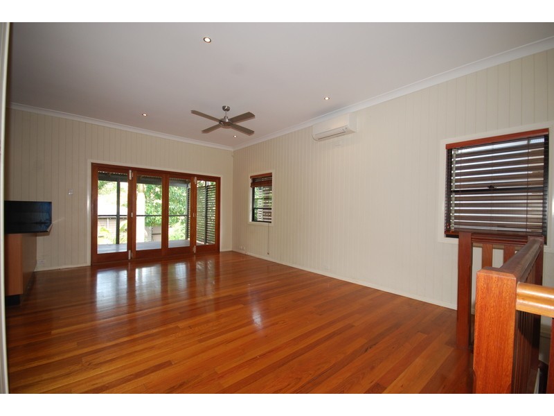 2 Bank Street, Windsor QLD 4030